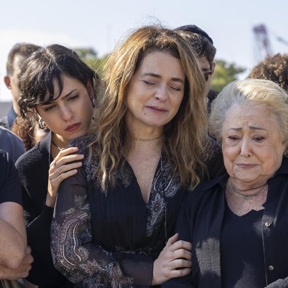 Família Boaz e amigos se despediram de personagem de Tony Ramos em 'Dona de Mim'