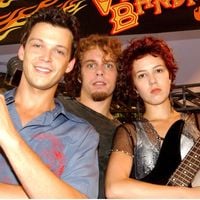 Poucas pessoas vão lembrar neste Dia Mundial do Rock: dois atores fizeram sucesso com bandas fictícias; um está no ar hoje em novela