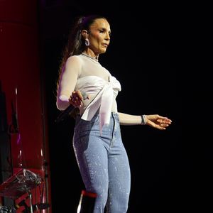 Inspirado no look de palco de Ivete Sangalo, o visual usado pela cantora já pode ser recriado com peças similares encontradas na Shein