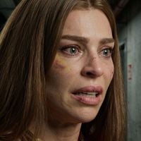 Grazi Massafera desfigurada? Arminda em 'Três Graças' vai levar nova surra histórica de Gerluce, e dessa vez com ajuda de cúmplices: 'Vamos deixar careca'