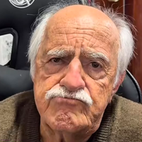 'Na minha época, a gente brincava de amarelinha': aos 93 anos, Ary Fontoura se choca com nova febre do 'farmar aura' entre adolescentes e faz desabafo sincerão