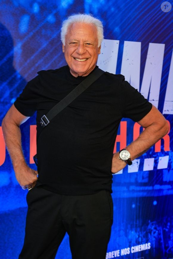 Ator de 'A Viagem' e 'Terra Nostra', Antonio Fagundes impôs regra rígida em relação à acesso a sua peça de teatro: quem chega atrasado, não entra