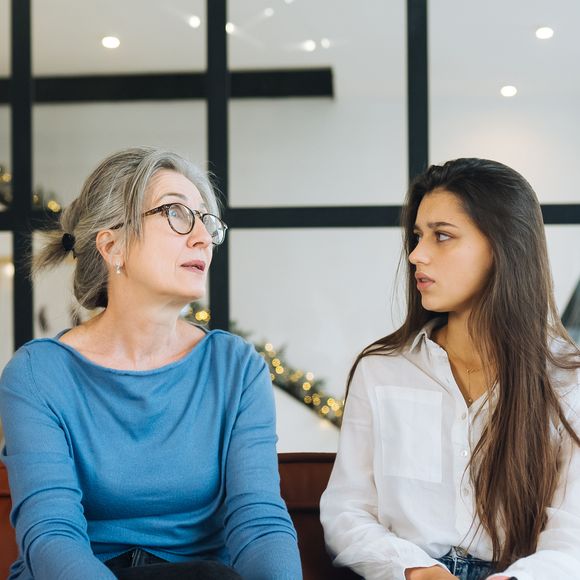 A Netflix decidiu colocar à prova uma das maiores certezas da maternidade. Em 'Sua Mãe Te Conhece?', nove mães precisam provar que conhecem os filhos adultos melhor que as concorrentes