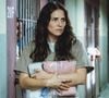 Qual é a música de Adriana na novela 'Quem Ama Cuida'? Hit 'Sexo, Violencia y Llantas' é da cantora Rosalía