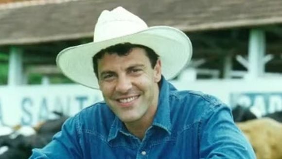 1º neto de Gerson Brenner nasce 22 dias após morte do avô, galã da Globo nos anos 1990; foto do bebê é revelada na web