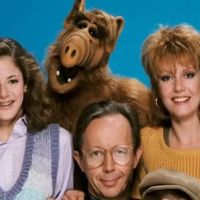 Artista do elenco principal da série 'Alf, O ETeimoso' teve morte trágica e precoce ao lado do pet