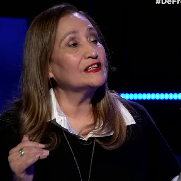 Sonia Abrão esteve marcando presença no último programa 'De Frente com Blogueirinha'.