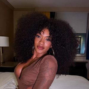 Patrícia Ramos também opinou que pessoas evangélicas ou cristãs não deveriam participar do Carnaval, que celebra religiões de matriz africana