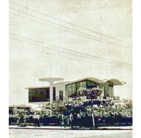 Mansão que  foi de Sivlio Santos ainda é motivo de visitação de turistas