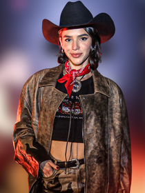 Tá liberado pensar em Festa Junina? Encontrei na Zara looks impecáveis para mulheres 50+ brilharem no São João