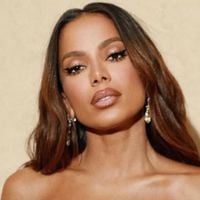 'Recebendo tratamento': Anitta revela problema de saúde severo após cancelar show no São João de Campina Grande