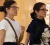 Quem é quem? Renata Vasconcellos ganha companhia da irmã gêmea, Lanza Mazza, em passeio por shopping do Rio. Fotos!