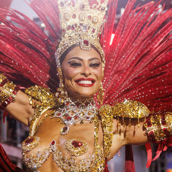 Fantasia de R$ 600 mil e assinada por grife internacional: veja 20 fotos do look de Juliana Paes em retorno triunfal como rainha de bateria da Viradouro