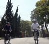 Amado Batista chega a andar 65km de bicicleta no intervalo da agenda de shows