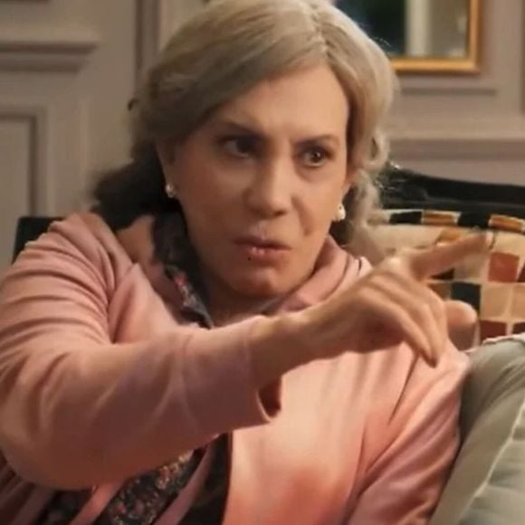 Josefa da novela 'Três Graças', na Globo, e Arlete Salles têm em comum a liberdade de falar o que quiser; atriz tem 87 anos