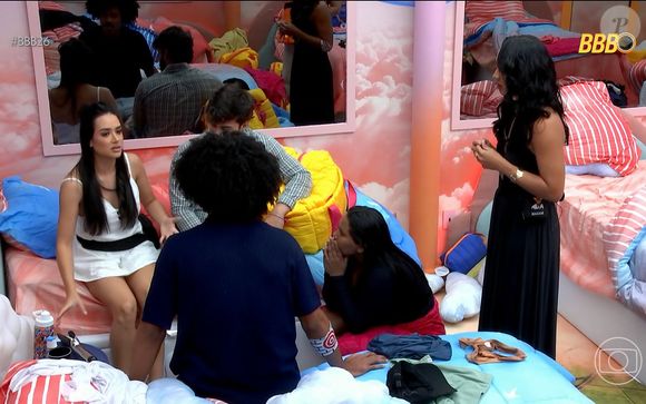 Jordana contou aos outros brothers que Pedro a segurou pelo pescoço
