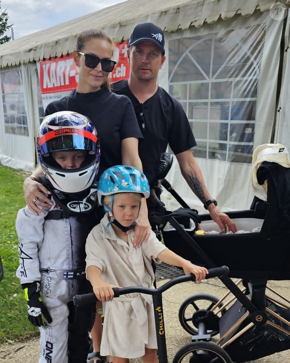Campeão da Fórmula 1, Kimi Räikkönen afirmou que paternidade mudou sua vida: 'Quando você tem uma família, isso muda. Eu quero estar com meus filhos. Eu aproveito o tempo com a minha família. Às vezes ainda saio com minha esposa. Mas isso é algo completamente diferente. Nós todos envelhecemos, não é?'