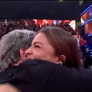 Grazi Massafera também ganhou um agraço caloroso de Murilo Benício, com quem contracena em 'Três Graças'