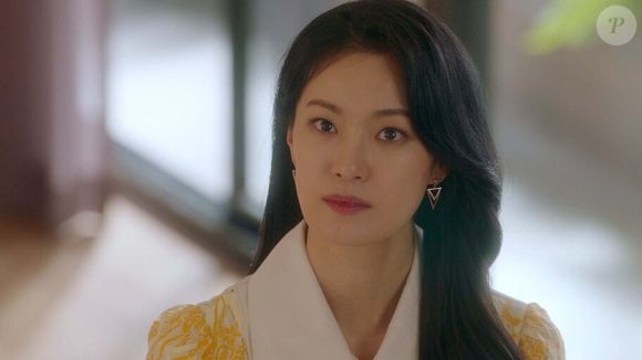 'É Tudo Meu': duas mulheres ricas enfrentam segredos e disputas de poder dentro de uma família influente enquanto lutam para proteger quem amam