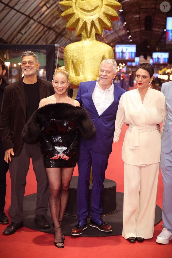 Miguel Falabella posa com Danielle Winits e Malu Galli no Festival do Cinema de Gramado