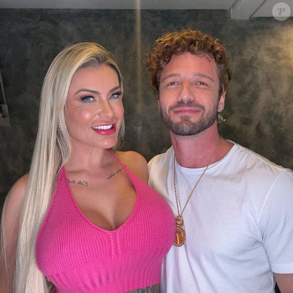 A criadora de conteúdo Andressa Urach gravou uma nova cena ao lado do ator e músico Diogo Venturieri, 43 anos, conhecido por sua participação em Malhação, da TV Globo, na temporada de 2015.