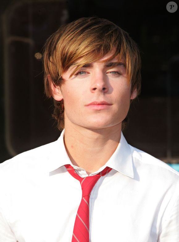 2007: rosto natural de Zac Efron já chamava atenção por sua beleza única