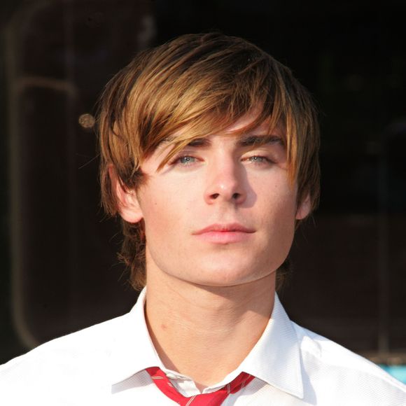 2007: rosto natural de Zac Efron já chamava atenção por sua beleza única