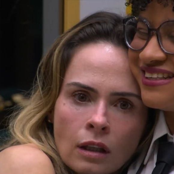 Ana Paula Renault foi a campeã do 'BBB 26' na última terça-feira (21), vencendo uma disputa contra Juliano Floss e Milena