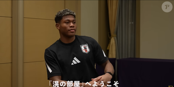 Uma fratura na mão esquerda quase tirou Zion Suzuki da Copa do Mundo. O goleiro superou a lesão, voltou aos gramados e chegou ao torneio como titular absoluto da seleção japonesa