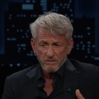 Viagem ou problema com cigarro: os rumores que envolvem falta de Sean Penn à cerimônia do Oscar 2026