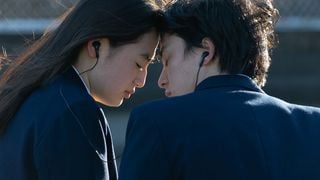 Acabei de assistir a um dos melhores doramas de romance da Netflix: são 9 episódios de uma relação dramática sobre passado e destino