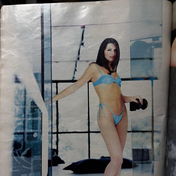 Luiza Ambiel aparece de biquíni na primeira foto de seu ensaio na Playboy