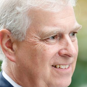 Príncipe Andrew tem envolvimento com o pedófilo Jeffrey Epstein