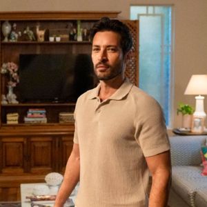 Em 'Vale Tudo', Odete (Debora Bloch) usa Walter (Leandro Lima) para prejudicar Raquel (Taís Araújo)