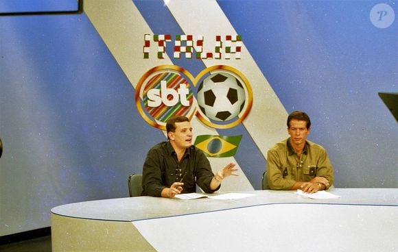 Copa do Mundo Globo x SBT; emissora de Silvio Santos não fala em meta de audiência de forma oficial, mas vê 10 pontos como sonho - na foto, Roberto Cabrini cobrindo o torneio de futebol em 1990