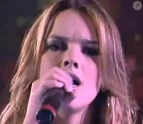 Com apenas 21 anos na época, Thaeme fez faculdade de Farmácia para ter uma opção de carreira mais segura, mas sempre sonhou com a música