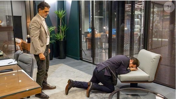 Rogério dá uma surra em Ferete na novela 'Três Graças'