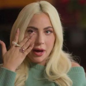 'Trancada em um estúdio por meses': o comovente depoimento de Lady Gaga sobre colapso em saúde mental após abuso e transtorno de estresse pós-traumático