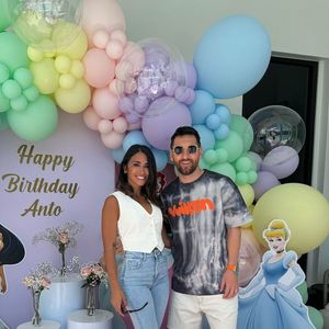 Antonela Roccuzzo, mulher de Messi, fatura R$ 2 milhões em cada publicidade, segundo levantamento