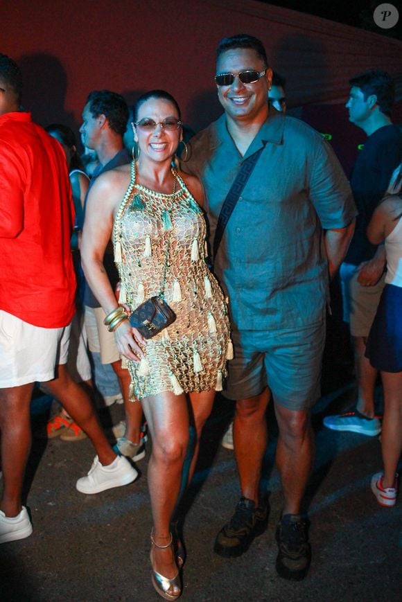 Carla Perez e Xanddy marcaram presença no show de Ivete Sangalo em Salvador