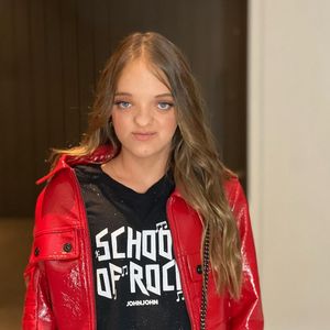 E neste outro clique, onde Rafa Justus usou uma jaqueta de couro que Tici certamente usaria, também!