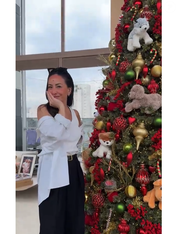 Manter a árvore além do tempo ou desmontá-la cedo demais pode significar resistir às mudanças que o novo ano pede