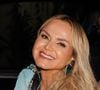Eliana encantou os seguidores do Instagram nesta terça-feira (17), ao publicar fotos com mais de 20 anos de diferença
