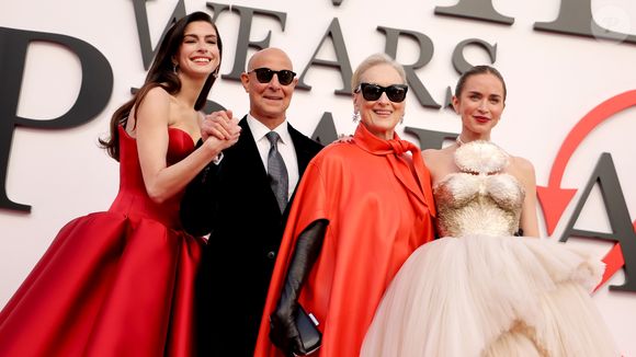 ‘O Diabo Veste Prada 2’ amplia o glamour da franquia ao retratar transformações no cenário global da moda contemporânea