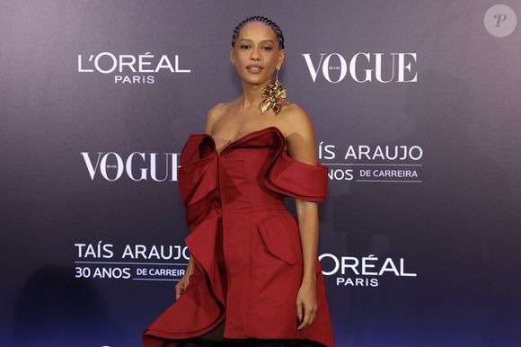 Festa de Taís Araújo: além das três décadas no ar, o evento celebrou os 15 anos da parceria da atriz com a L’Oréal Paris e o lançamento de uma edição especial da revista Vogue