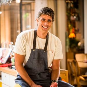 Em sua última novela na Globo, Manoel Carlos abordou a questão. A trama de ‘Em Família’ (2014) girava na vida de Cadu (Reynaldo Gianecchini), que enfrenta uma doença no coração e precisa de um transplante para seguir vivendo.