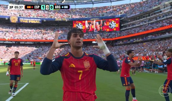 Ferran Torres marcou o gol que deu a vitória para a Espanha