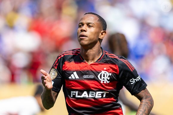 De acordo com o jornalista Julio Miguel Neto, clubes da MLS, liga norte-americana onde atua Lionel Messi, demonstraram interesse na contratação do jogador. Os nomes das equipes não foram revelados, mas as sondagens devem se intensificar na próxima janela de transferências