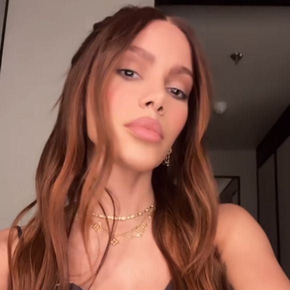 De acordo com o cirurgião plástico Dr. Carlos Tagliari, Anitta pode ter feito um lip lift e um lifting temporal