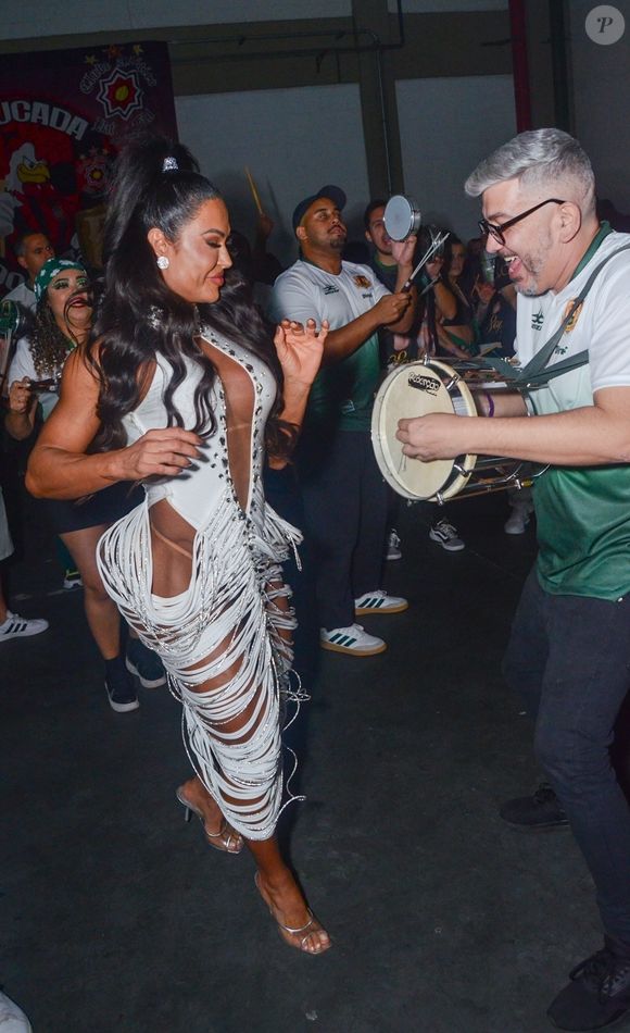 Gracyanne Barbosa abriu mão do desfile da Camisa Verde e Branco em 2025 por causa do 'BBB25'